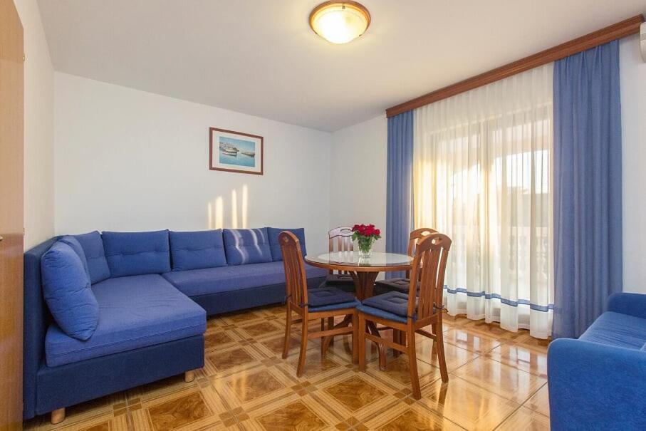 Apartments Tonimir Vodice Exterior foto